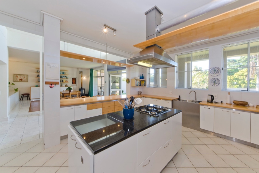 4 Bedroom Property for Sale in Leisure Isle Western Cape